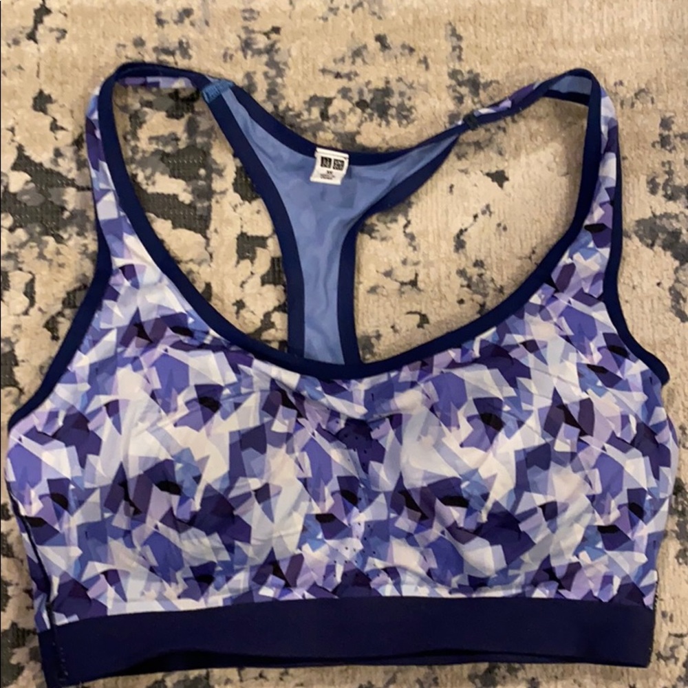 Uniqlo padded sports bra